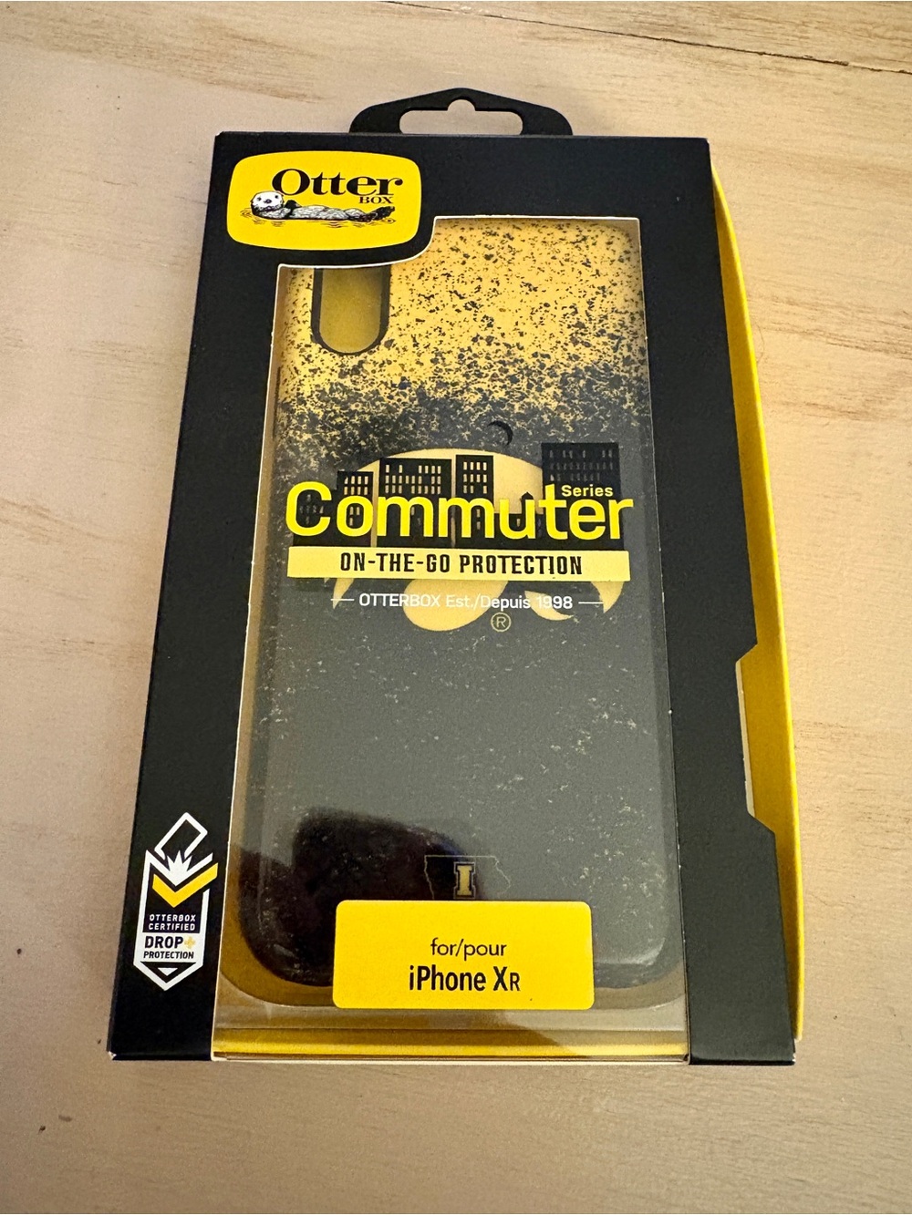 OtterBox Commuter Series Iowa Hawkeyes iPhone XR Case